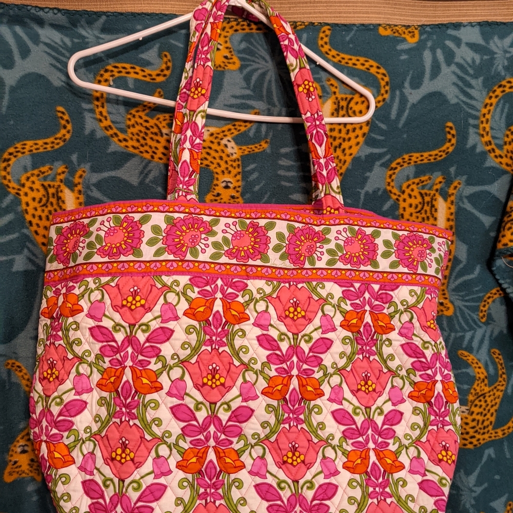 Vera bradley grande tote